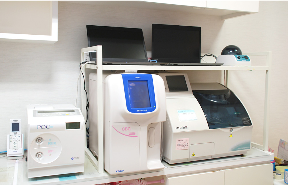 尿素呼気測定装置　自動血球計数装置　生化学分析装置